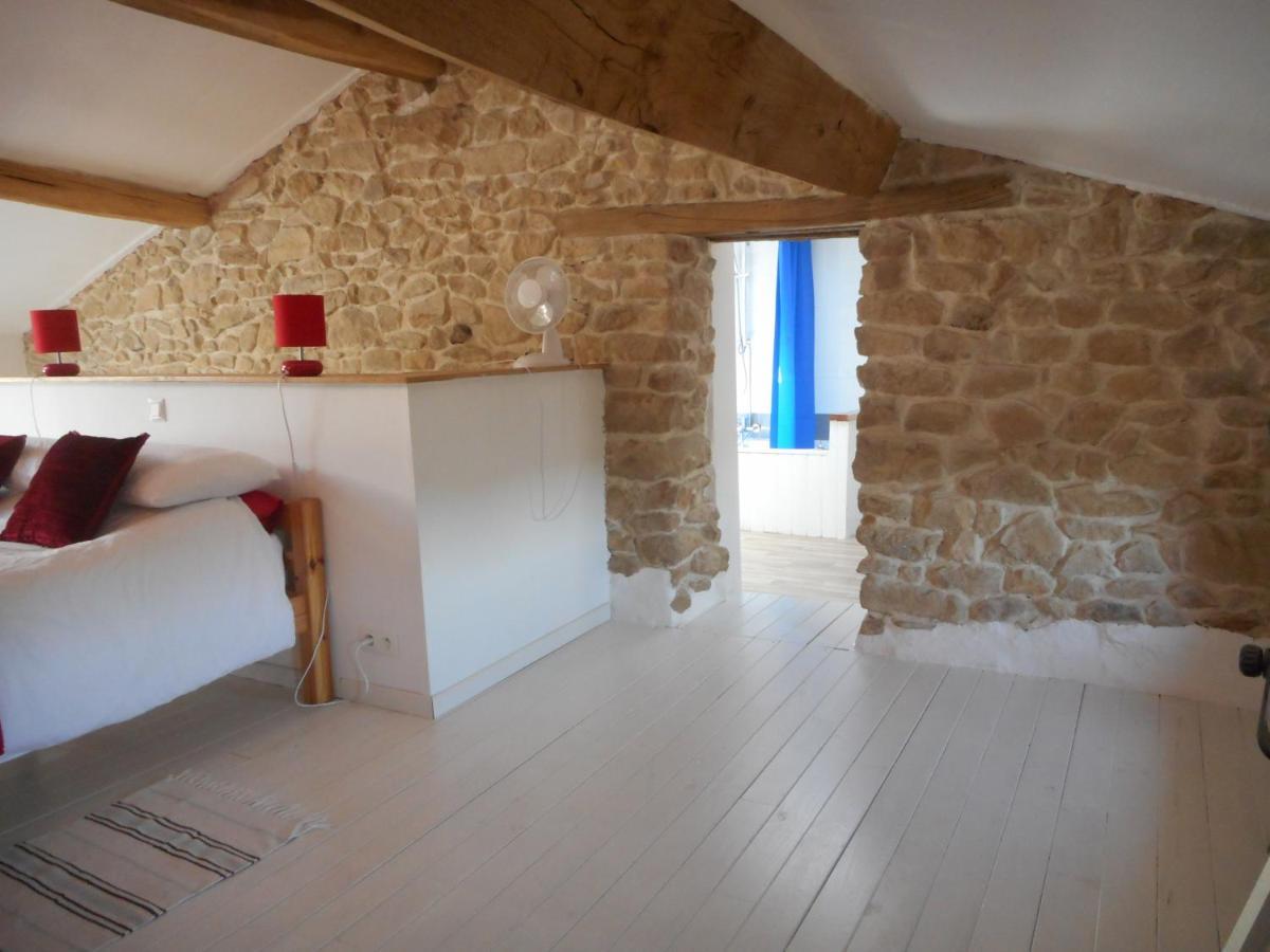 B&B Friaudour Saint-Pardoux-lʼOrtigier Exterior foto