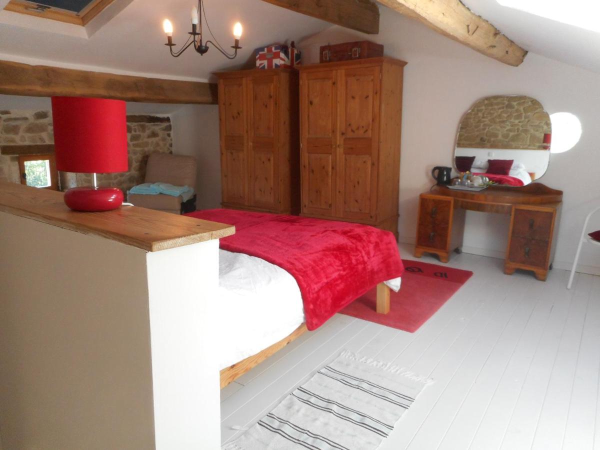 B&B Friaudour Saint-Pardoux-lʼOrtigier Exterior foto