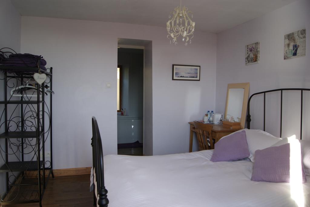 B&B Friaudour Saint-Pardoux-lʼOrtigier Exterior foto