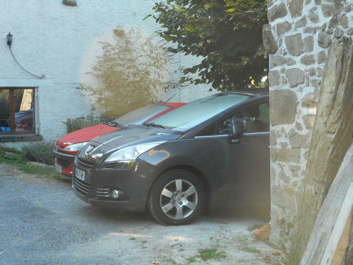 B&B Friaudour Saint-Pardoux-lʼOrtigier Exterior foto