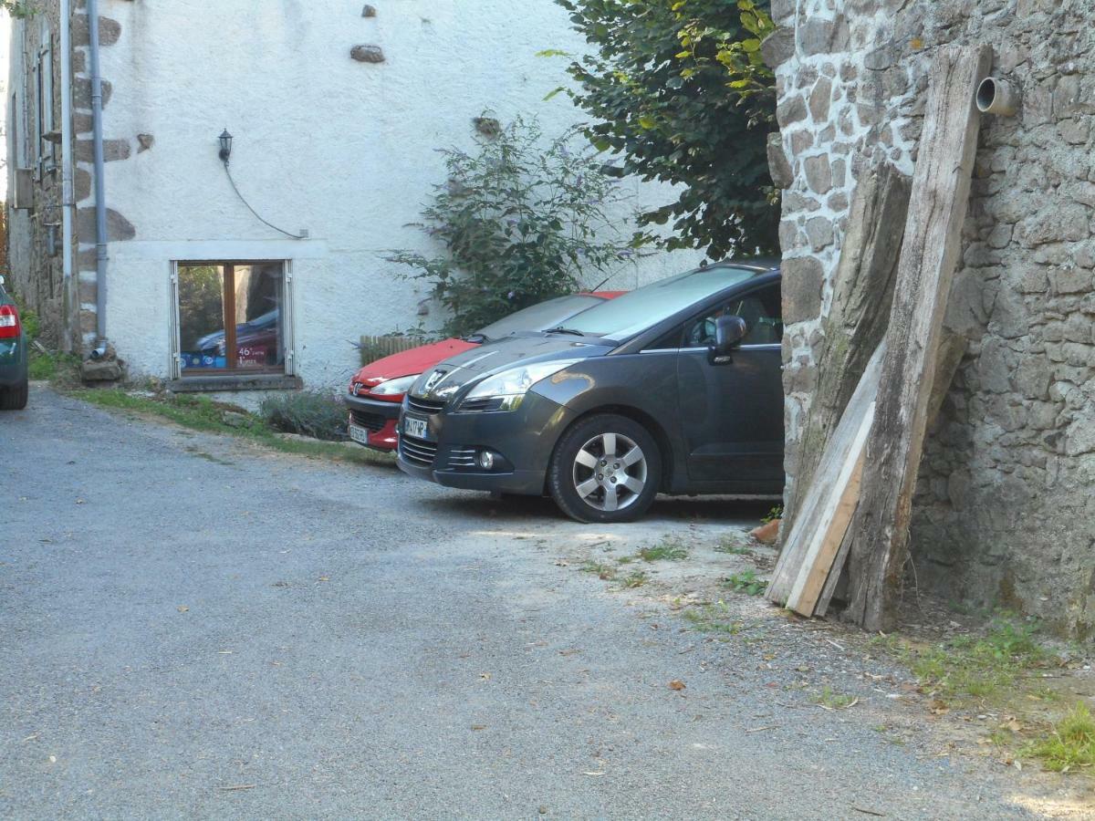 B&B Friaudour Saint-Pardoux-lʼOrtigier Exterior foto